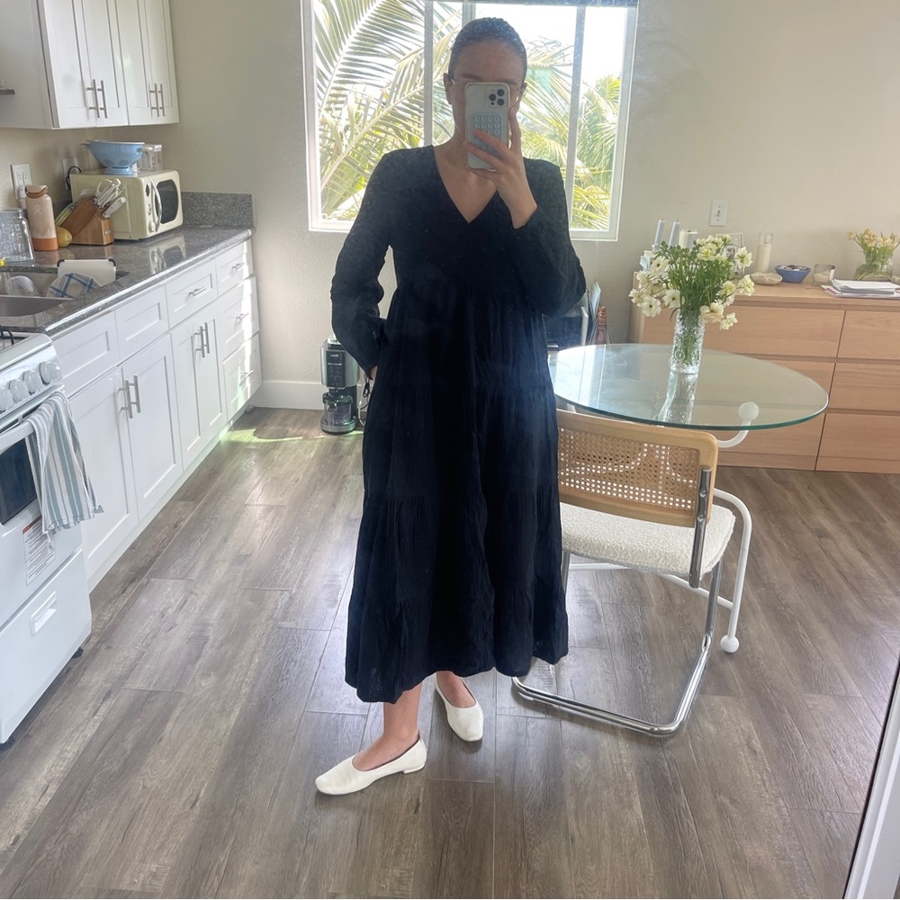 Long Sleeve V Neck Tiered Maxi Dress - Black